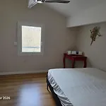 Spacious Quiet With Large Swimming Pool