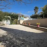 Spacious Quiet With Large Swimming Pool Villa *