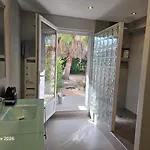Villa Spacious Quiet With Large Swimming Pool *