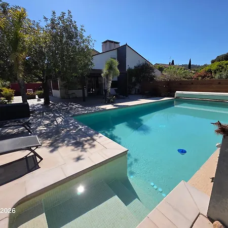 Spacieuse Au Calme Avec Grande Piscine Villa *